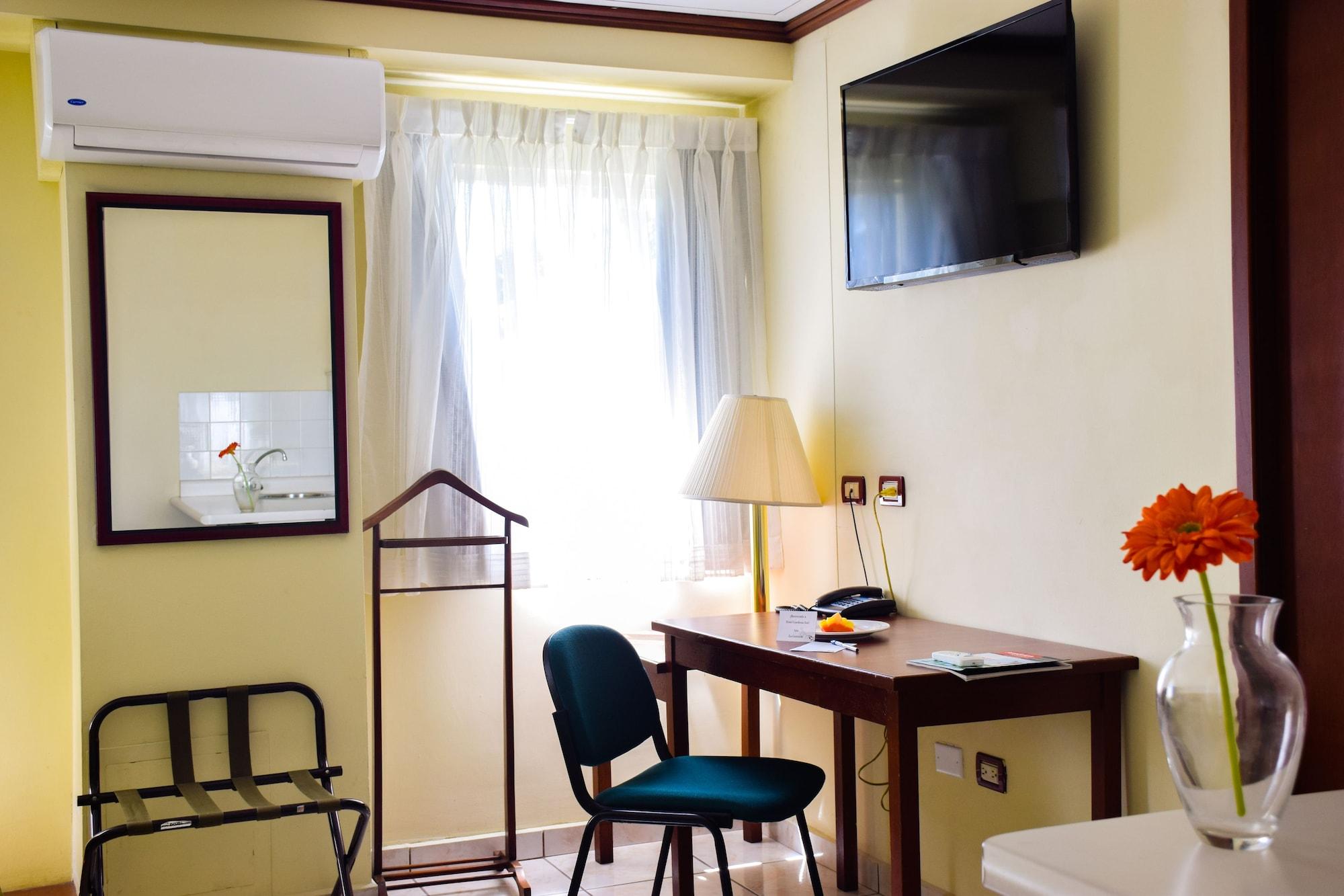 Hotel Gardenia Inn Сан Салвадор Екстериор снимка