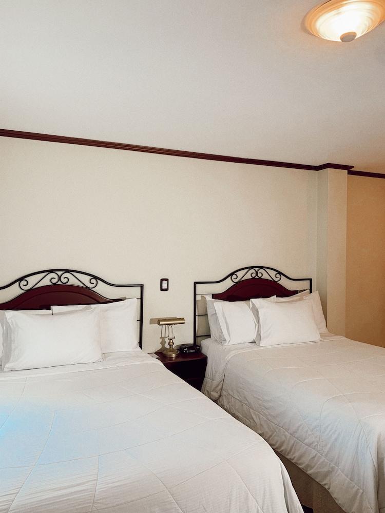 Hotel Gardenia Inn Сан Салвадор Екстериор снимка