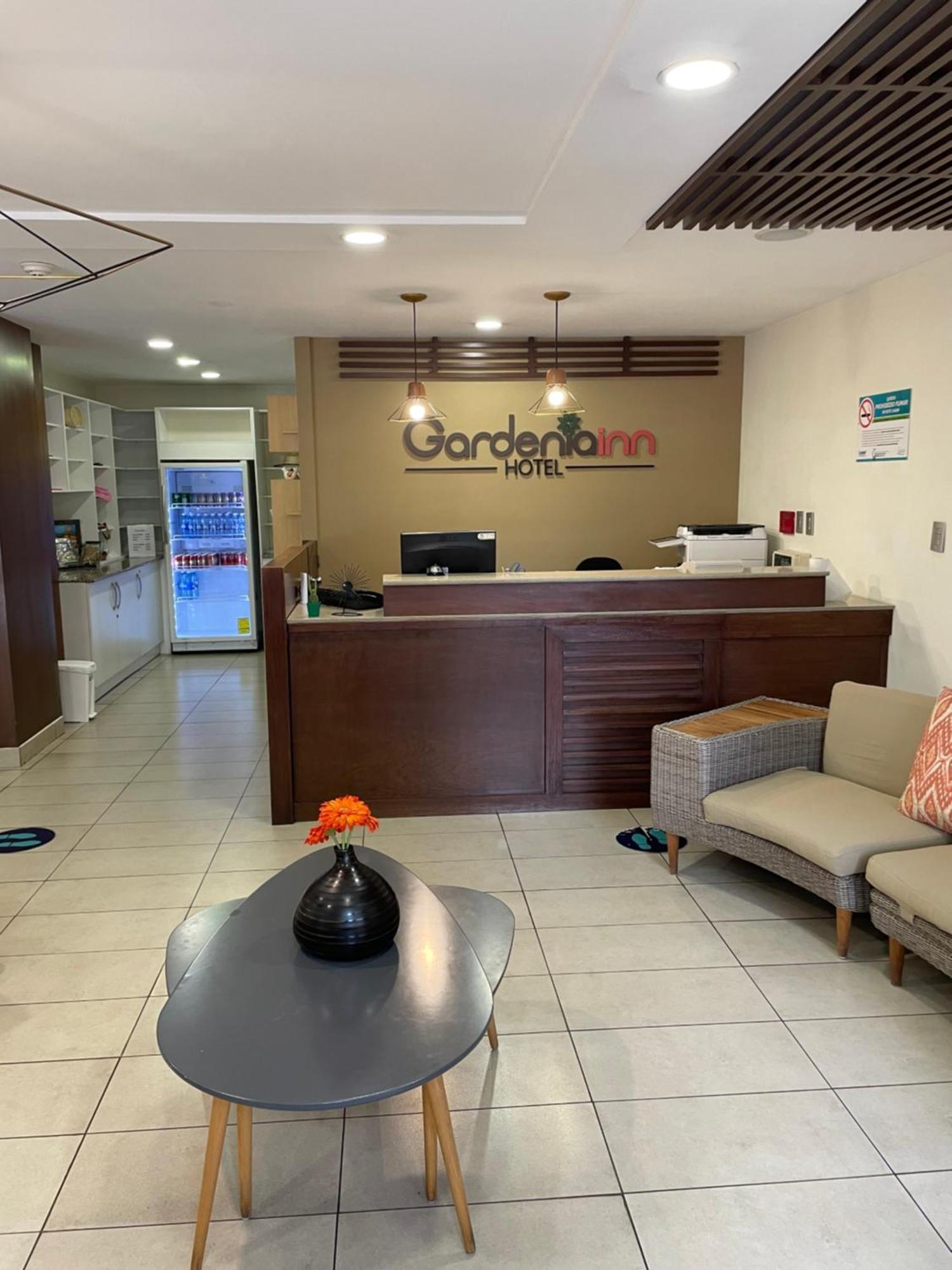 Hotel Gardenia Inn Сан Салвадор Екстериор снимка
