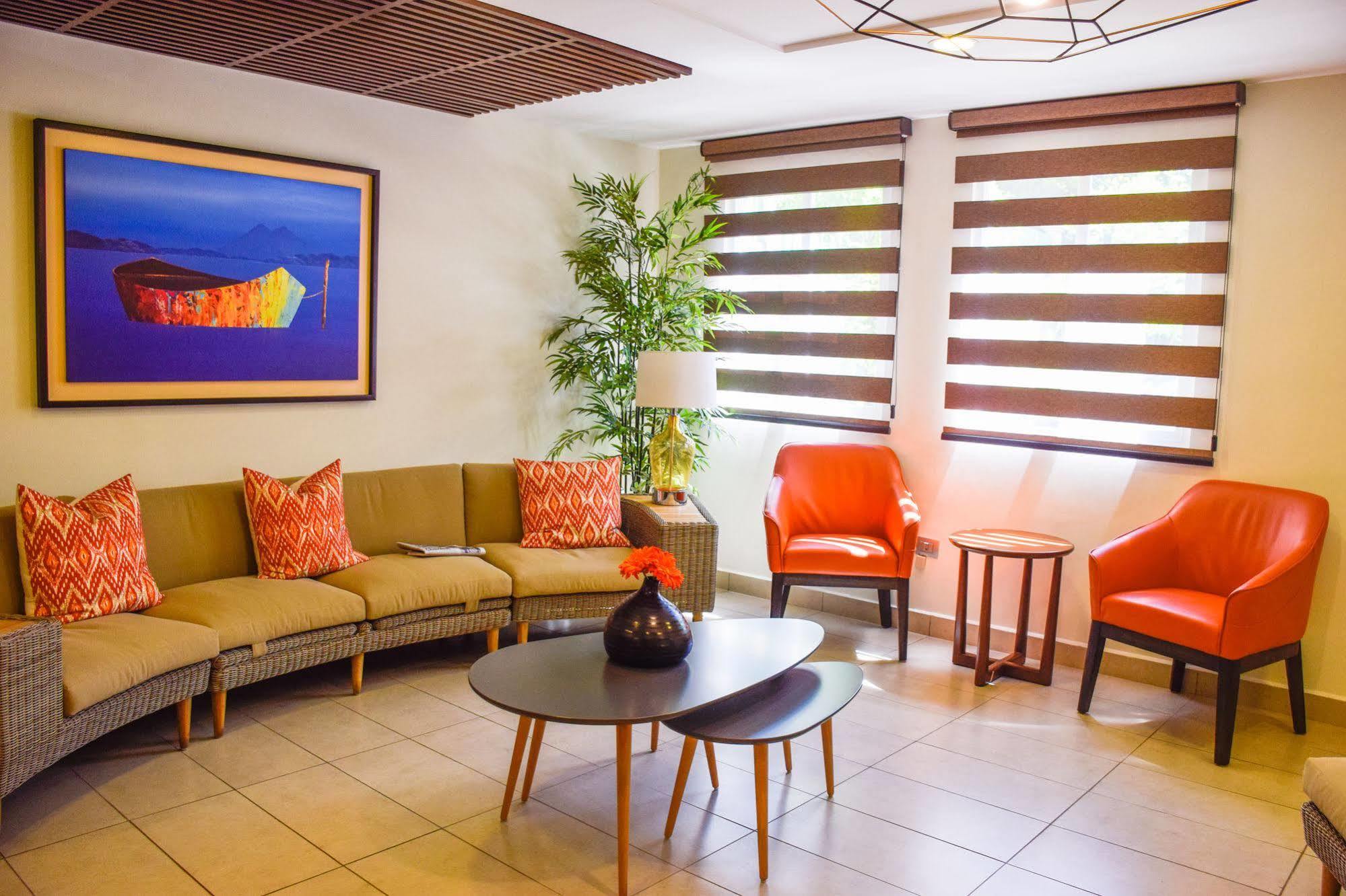 Hotel Gardenia Inn Сан Салвадор Екстериор снимка