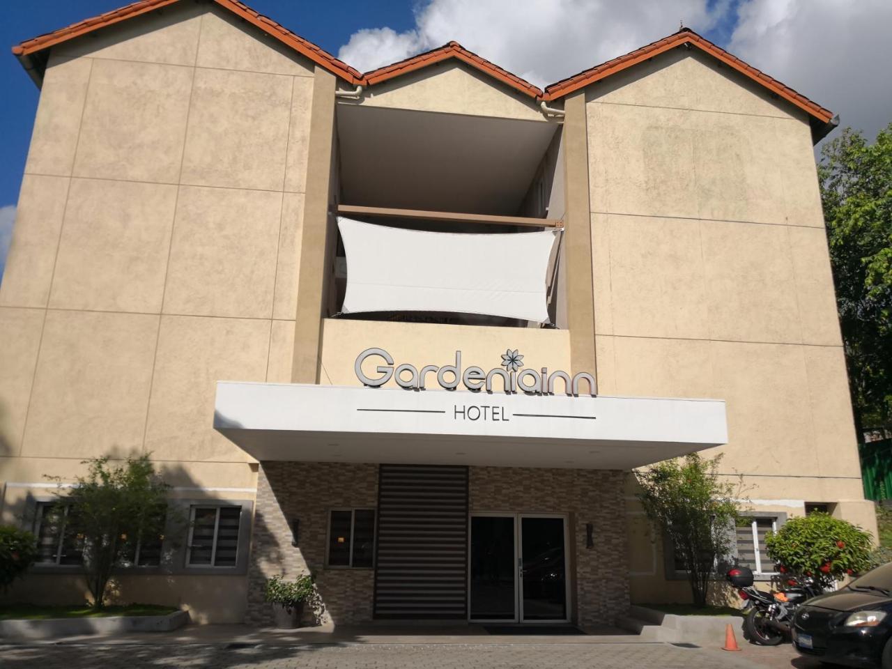 Hotel Gardenia Inn Сан Салвадор Екстериор снимка