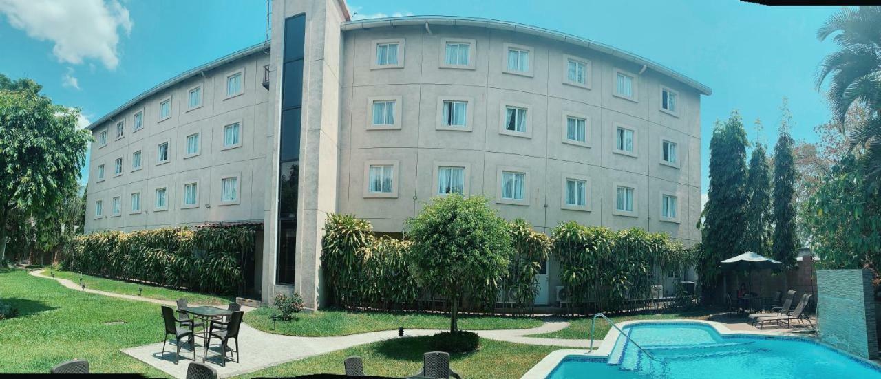 Hotel Gardenia Inn Сан Салвадор Екстериор снимка